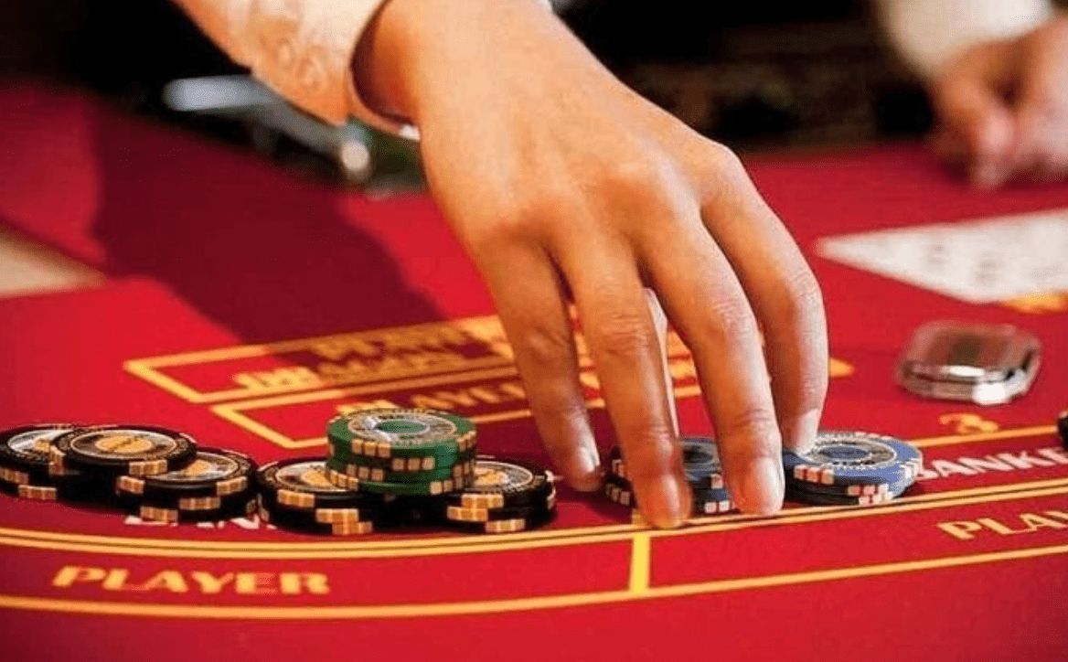Cac chien thuat thi dau dinh cao gianh cho nguoi choi trong tua game Baccarat